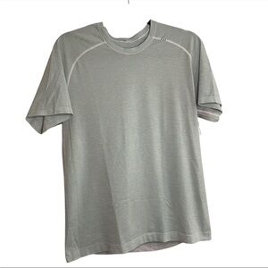 Lululemon Metal Vent Tech Short Sleeve Tee Men’s M Striped